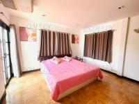 Pool villa house for sale in Jomtien