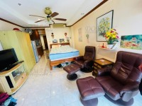 Jomtien Beach Condominium ( Rimhad) condo for sale in Jomtien