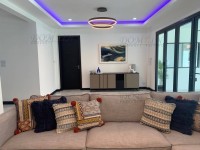 Luxury Modern Pool Villa  house for rent in Jomtien