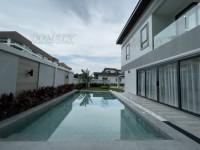 serenity jomtien villa house for sale in Jomtien