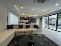 serenity jomtien villa house for sale in Jomtien